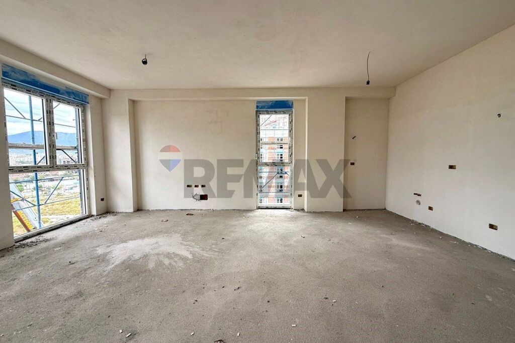 Shitet apartament 3+1 te Reidenca Orbital, Tiranë