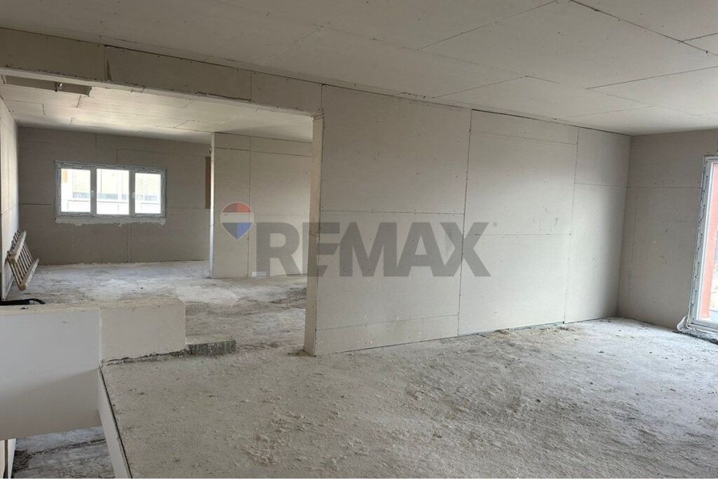 Kodra e Diellit, 4-storey building for rent  ID: 530591003-82