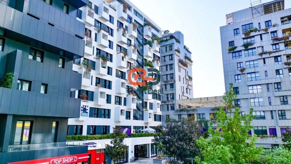 Al Square 21, Spazio Commerciale in Affitto, Sulla Strada Principale !!
