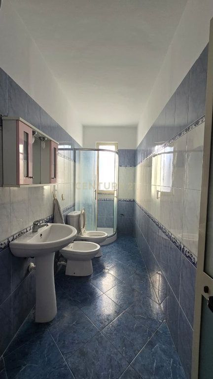 Apartament 2+1 me Qira në Durrës