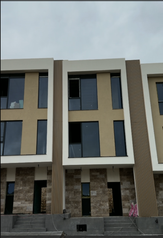 💸SUPER ÇMIM🏡Vile e bashkangjitur ne shitje, West Home, Farke✨