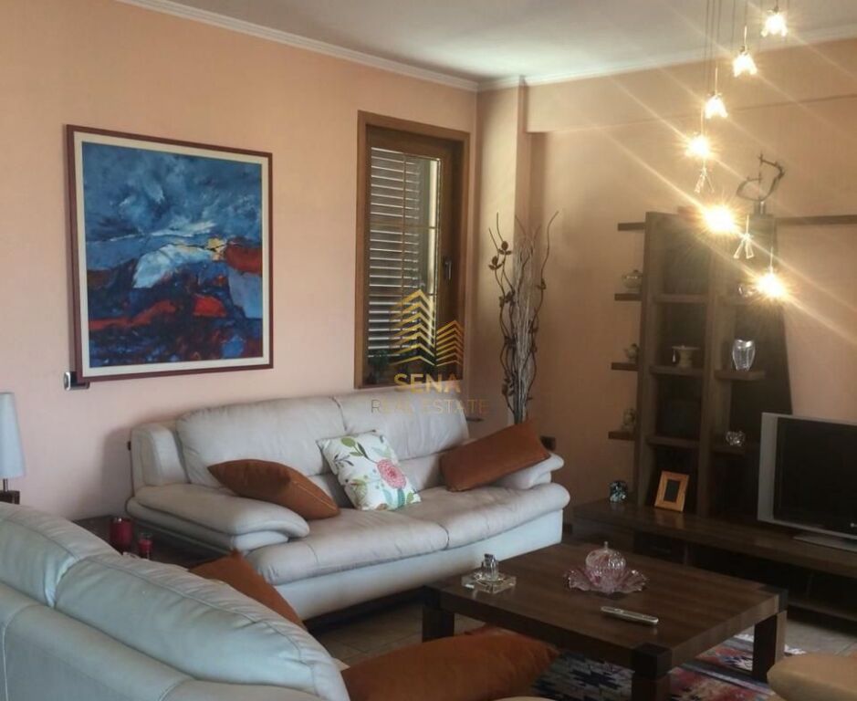 Affitto, Appartamento 1+1+Veranda, Via Durazzo, 50.000 ALL/mese
