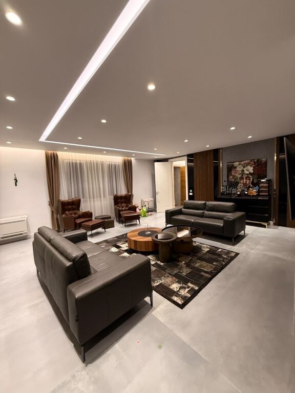 🏡 Vilë luksoze 3-katëshe në shitje tek Secret Garden Residence – TEG