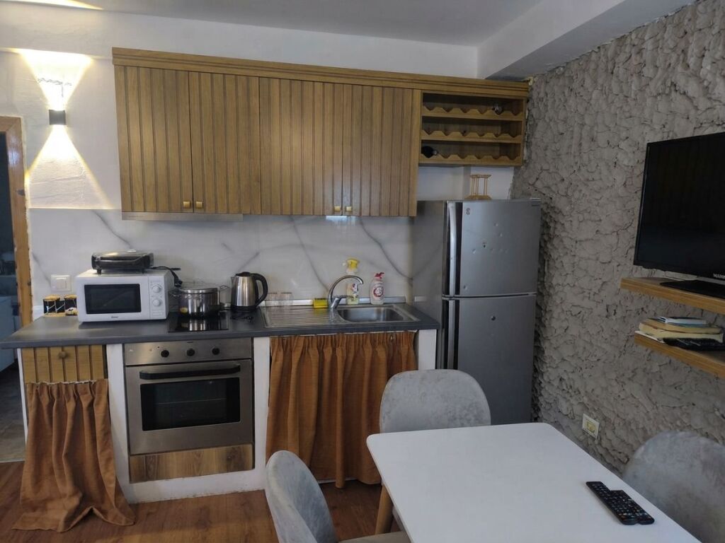 Qera, Apartament 2+1, Kalaja e Tiranës, Tiranë.