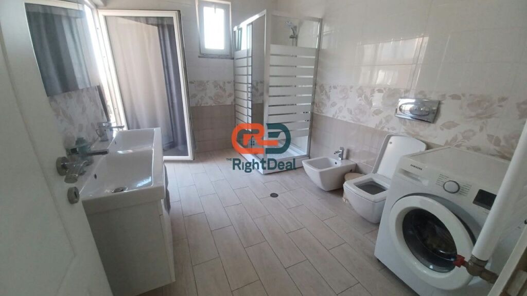 Tek Selvia, Jepet Me Qira, Apartament 1+1+Verande, Gati Per Banim !!!