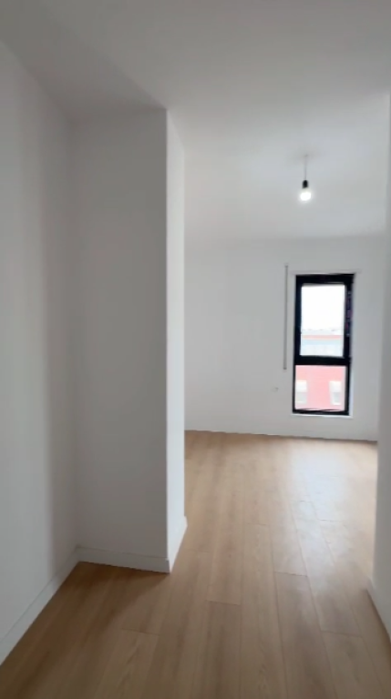 🌇Shitet apartament 3+1 te Komuna e Parisit🗝️