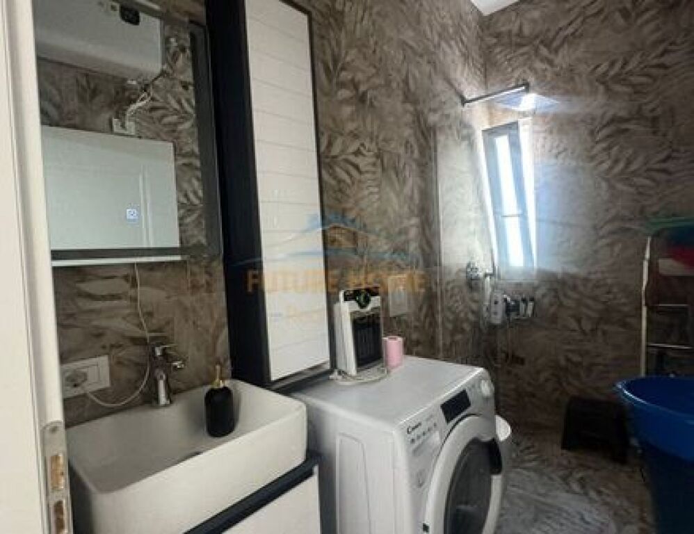 In vendita, Casa Privata, Ali Demi, Tirana