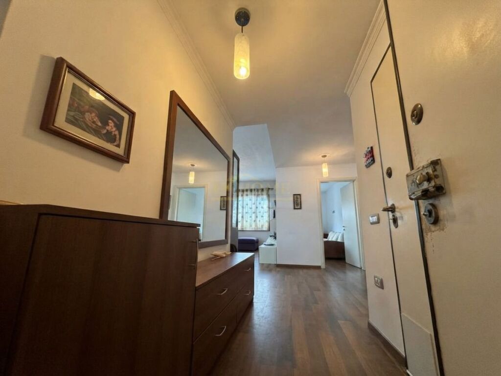 Rent, Apartment 2+1, New Bazaar, Tirana
