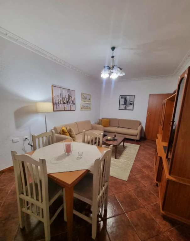 Apartament 2+1 me Qira Rruga e Elbasanit Tirane