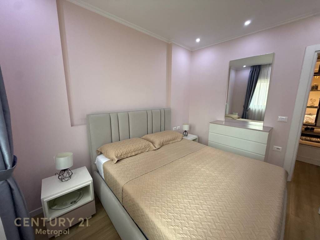 AFFITTASI APPARTAMENTO 2+1, COMUNE DI PARIGI! 90.000 Lekë /Mese