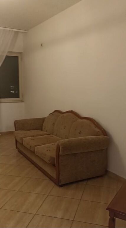 Affitto | Apartament 2 + 1 | Fresku | 430 €/mese