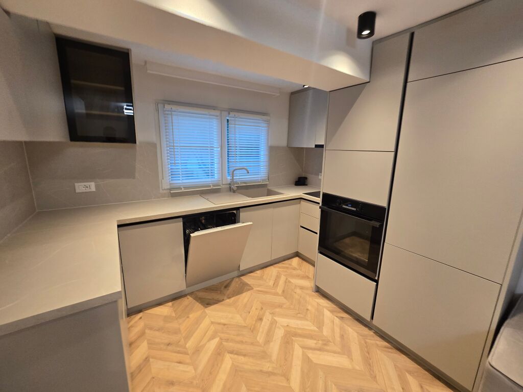 Appartamento 2+1 In Affitto Vicino al Complesso Grand
