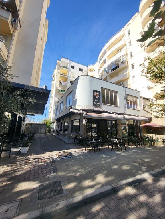 Njësi Komerciale në Shitje – Plazh, Durrës