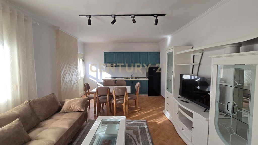 Apartament 2+1 me Qira në Durrës