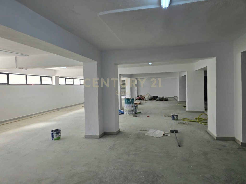 AMBIENT PER QERA BUZE RRUGE