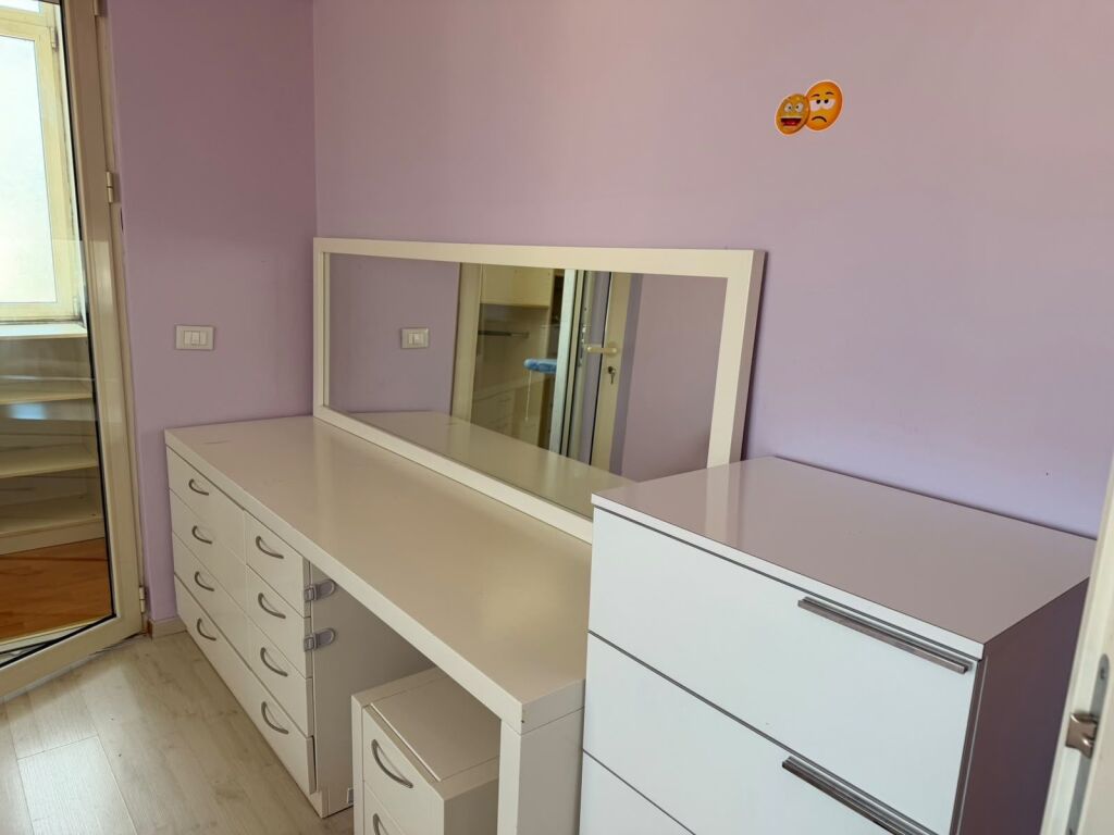 For rent 1+1 PARIS COMMUNE KRISTAL 65,000 lek