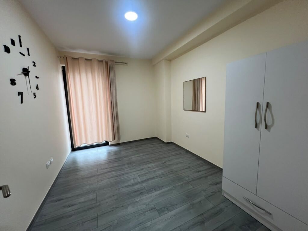 JEPET ME QIRA APARTAMENT 2+1 + POST PARKIMI