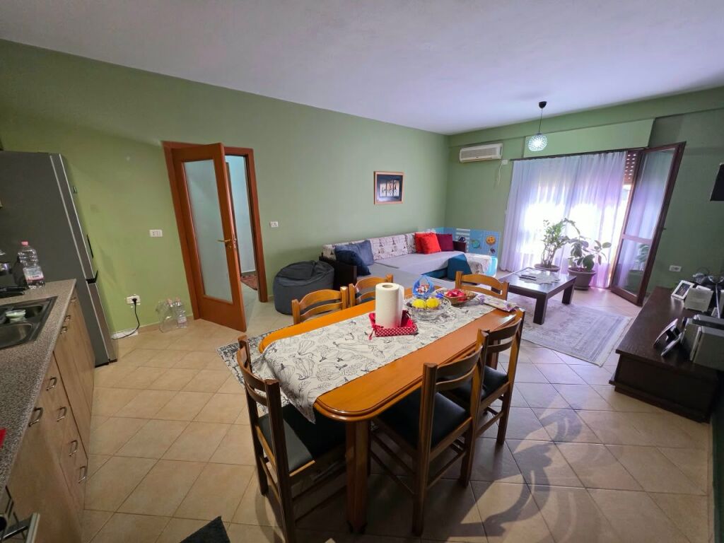 Shitet: 2+1+2wc + 2 Ballkone Komuna e Parisit - 📍115m² ( Jug Lindje) kati 5, Pamje Panoramike | 2250€/m² Çmim okazion 😬🔥