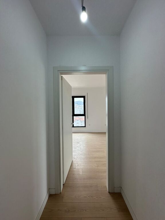 🏡 Shitet Apartament 3+1 te Komuna e Parisit