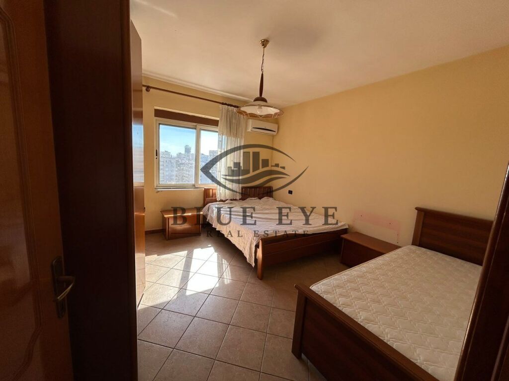 Apartament 1+1 Për Shitje në Tregu fshatar, Durrës!