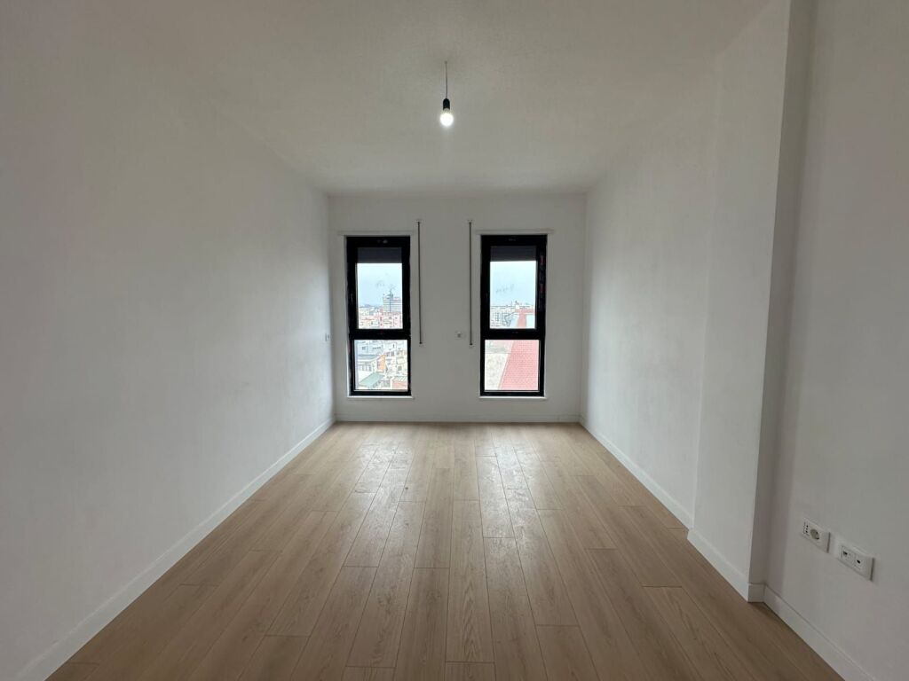 🏡 Shitet Apartament 3+1 te Komuna e Parisit