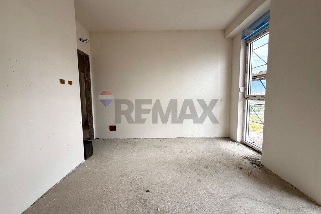 Shitet apartament 3+1 te Reidenca Orbital, Tiranë
