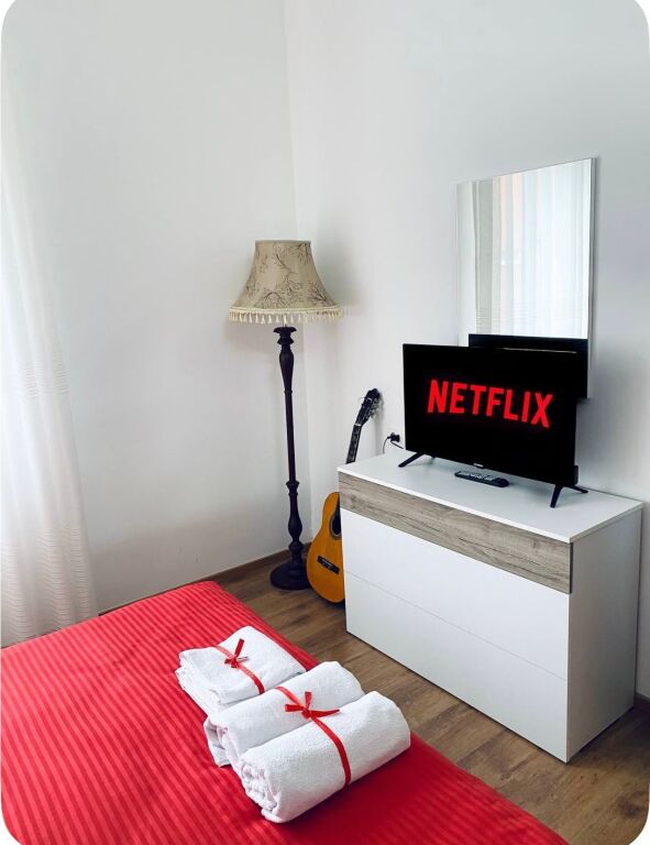 Jepet Me Qera Apartament 1+1+1 Ballkon