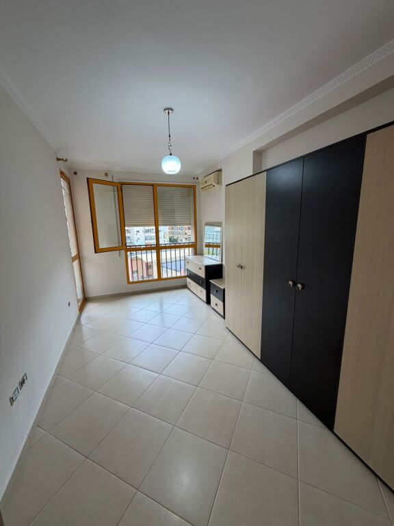 Apartment 3+1+2 for office rent is given at the Paris Municipality .