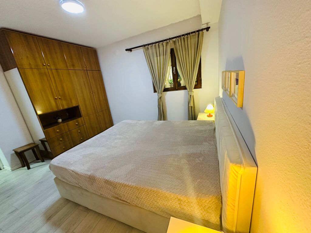 Jepet Me Qera Apartament 2+1+1 Post Parkimi