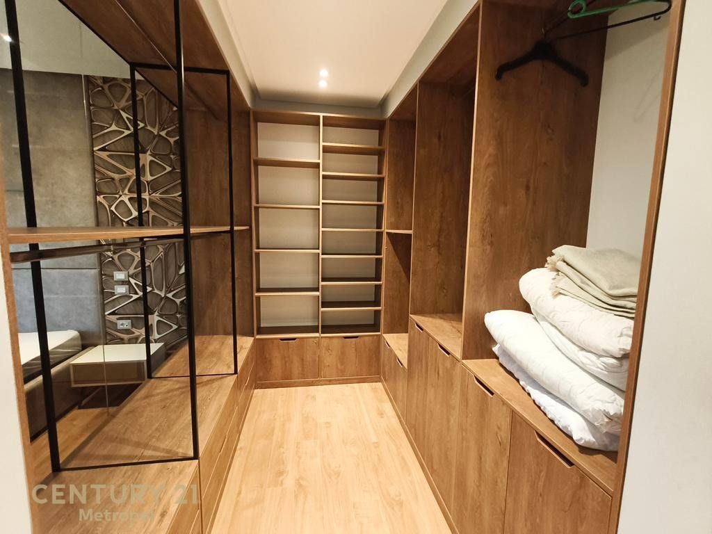 APPARTAMENTO 2+1+PARCHEGGIO+CORTILE, LAGO ASCIUTTO! 1.550 € /Mese