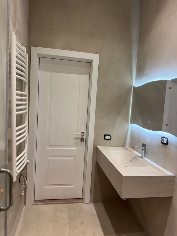 Shitje | Apartament 1 + 1 | Rruga e Kavajës | 130000 €