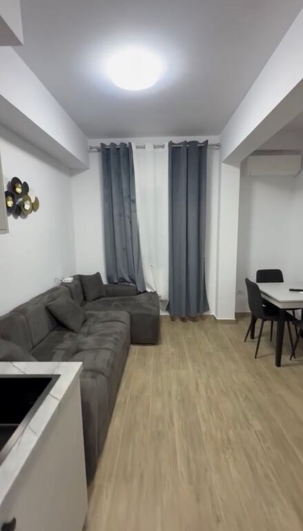 Affittasi Appartamento 1+1+1 con Balcone
