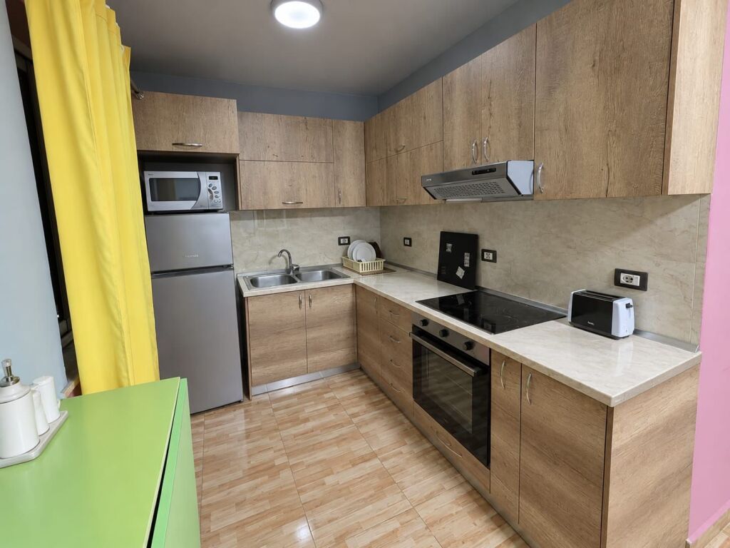 Jepet Me Qera Apartament 2+1+1 Ballkon