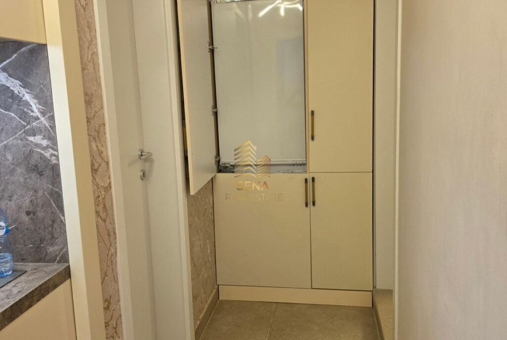 Shitet, Apartament 2+1+Blk, I adaptuar, Rruga e Elbasanit, 15.300.000 Leke