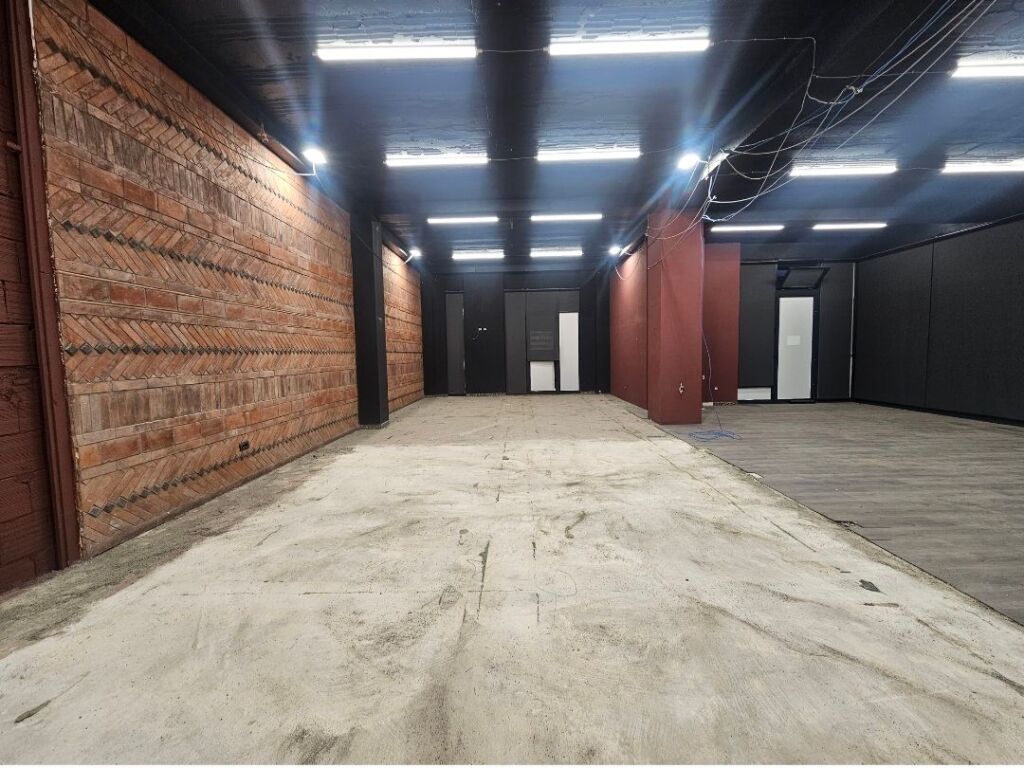 Unit 167m2 floor 0 for sale on Panorama St