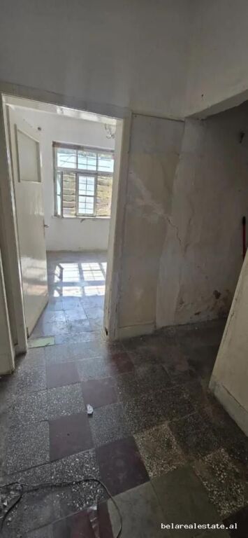 Apartament Per Shitje 2+1 Tek Stacioni Trenit (ID B121223) Tirane