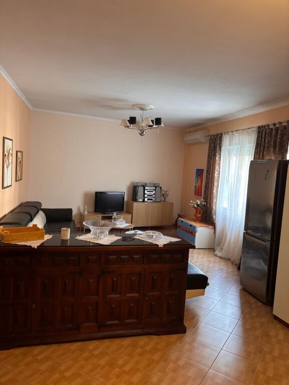 Shitet Apartament 2+1 ne Shkoze!