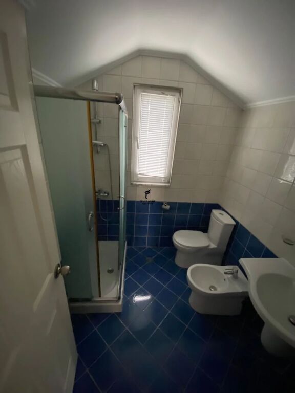 3-STOREY VILLA FOR RENT TEG 350,000 LEKE FH-97099