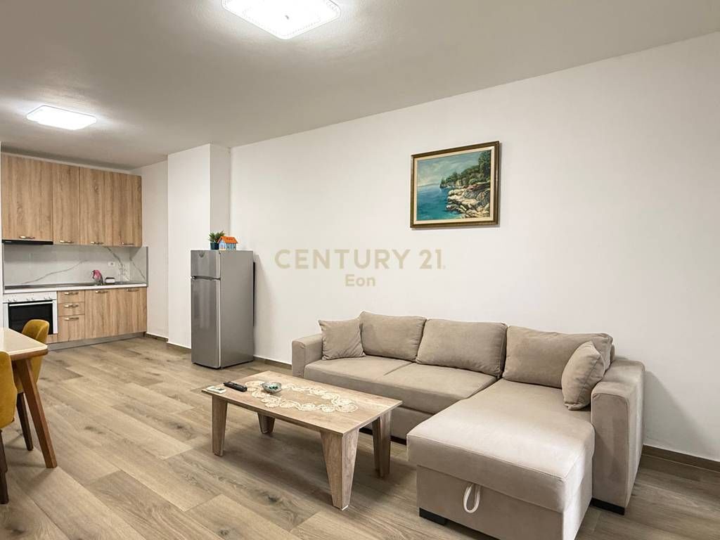 AFFITTASI APPARTAMENTO 2+1 PRESSO UKD, DURRËS!
