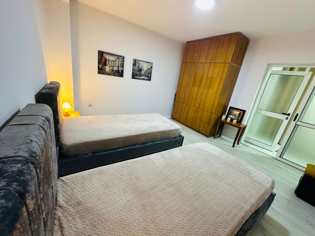 Jepet Me Qera Apartament 2+1+1 Post Parkimi