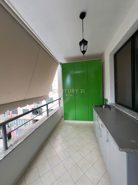 APPARTAMENTO 2+1 IN AFFITTO – 21 DICEMBRE 800 € /Mese 75.000 Lek /Mese