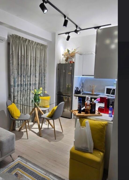 Affitto | Apartament 2 + 1 | Rruga Mine Peza | 900 €/mese
