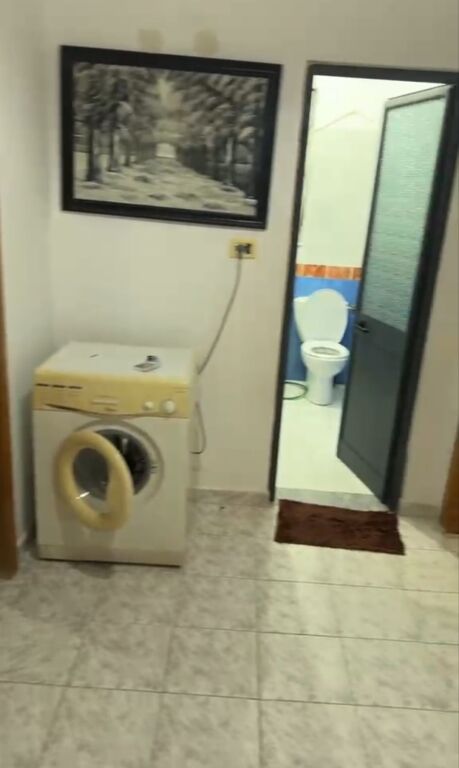 Qera | Shtëpi private 2 + 1 | Rruga Zef Serembe | 300 €/muaj