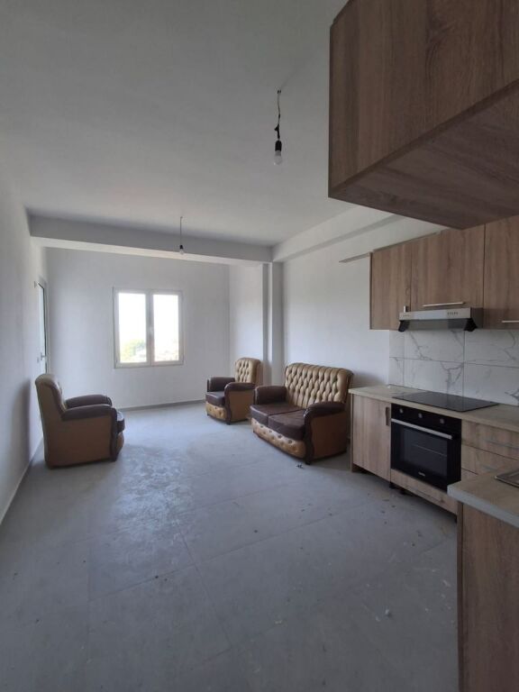 APARTAMENT 1+1 25,000 LEKE TUFINE