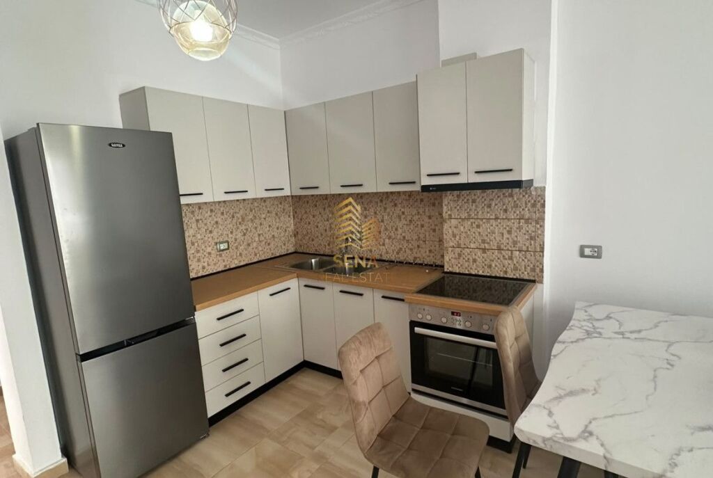 Affitto, Appartamento 3+1+2+Veranda, Brryli, 70.000 Leke/Mese
