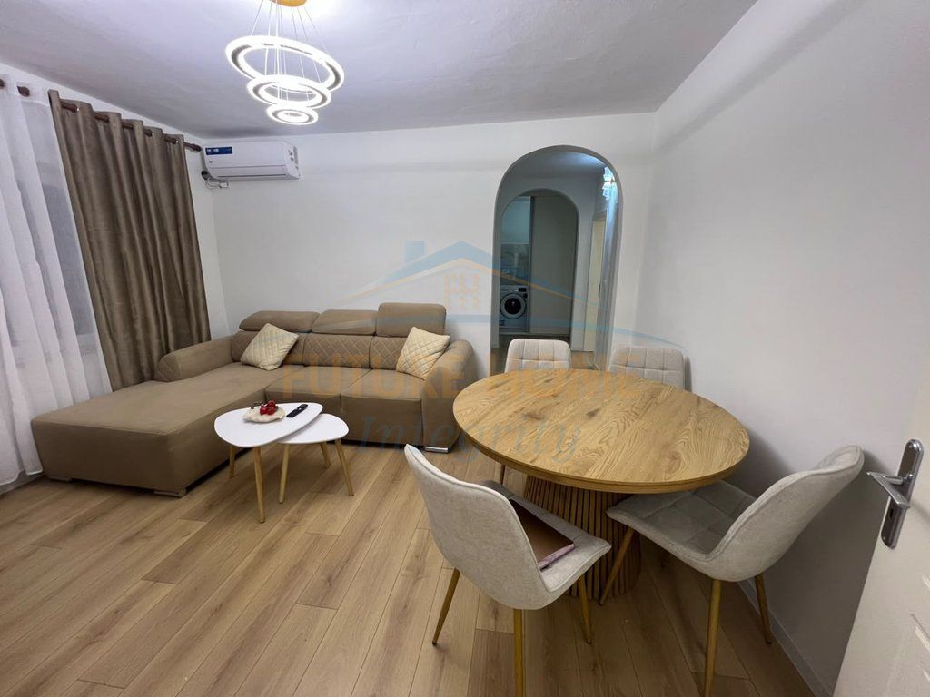 Shitet, Apartament 2+1, Yzberisht, Tiranë