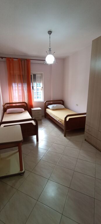 Apartament 2+1 ne Komunen e Parisit