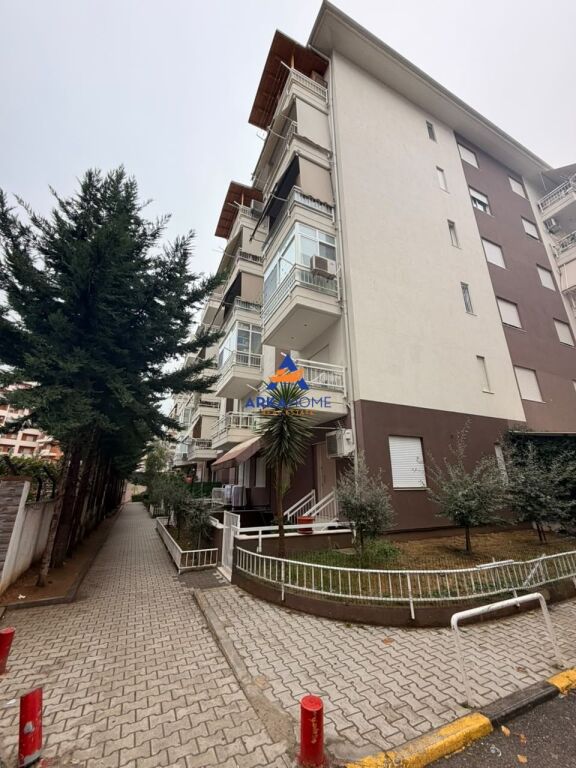 "EXCLUSIVE" APARTMENT FOR SALE 2+1+2+2 BALCONIES "FRESK" 13500000 LEKË