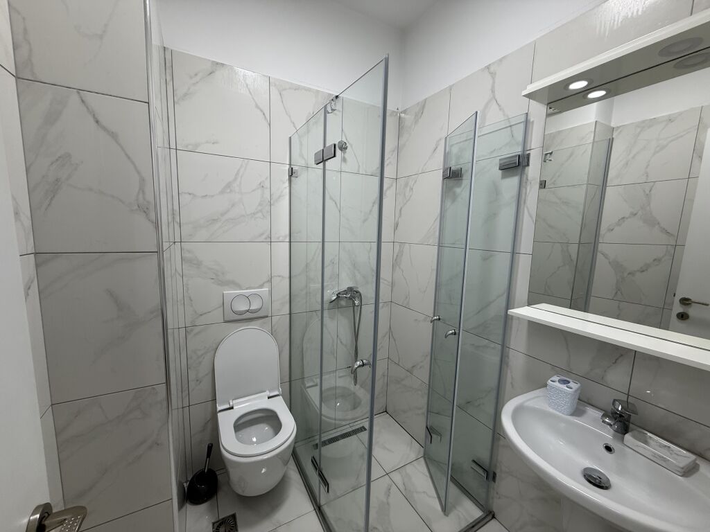 HIPOTEKA, APARTAMENT 2+1+2 PER QIRA