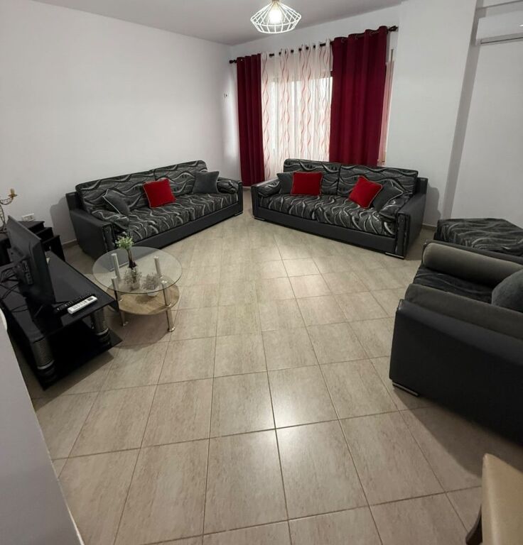 apartament me qira tek Kodra e Diellit.
